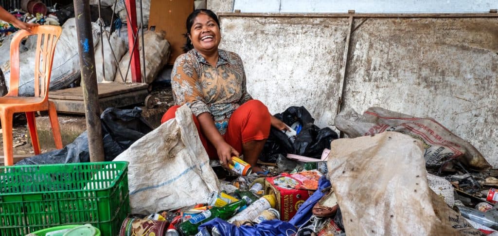 Woman sorting trash Woman sorting trash in Jakarta